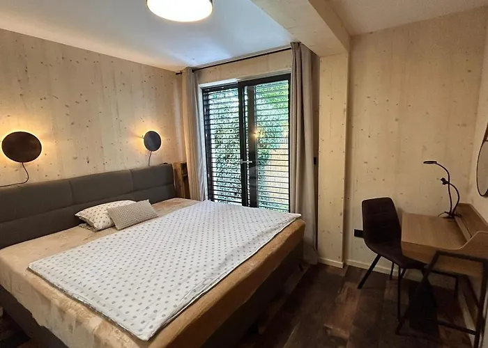 Budka - Parties Not Allowed * Hradišťko