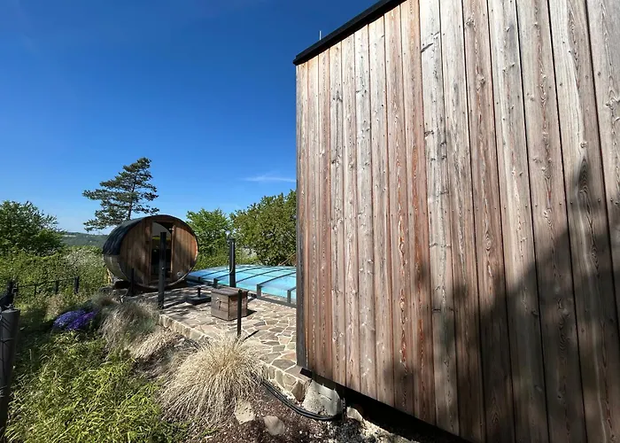 Budka - Parties Not Allowed * Hradišťko