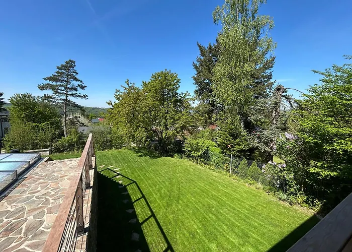 Budka - Parties Not Allowed *